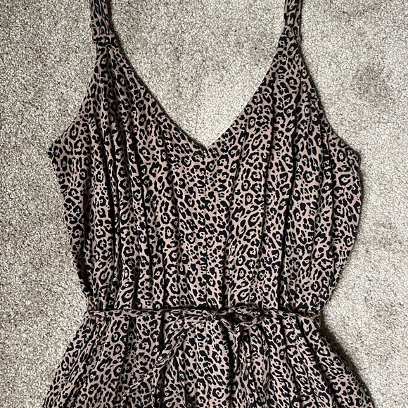 American Eagle Leopard Romper Size XS - Picture 2 of 2